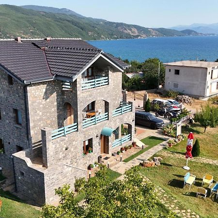 Helga'S Guesthouse Lini Екстериор снимка