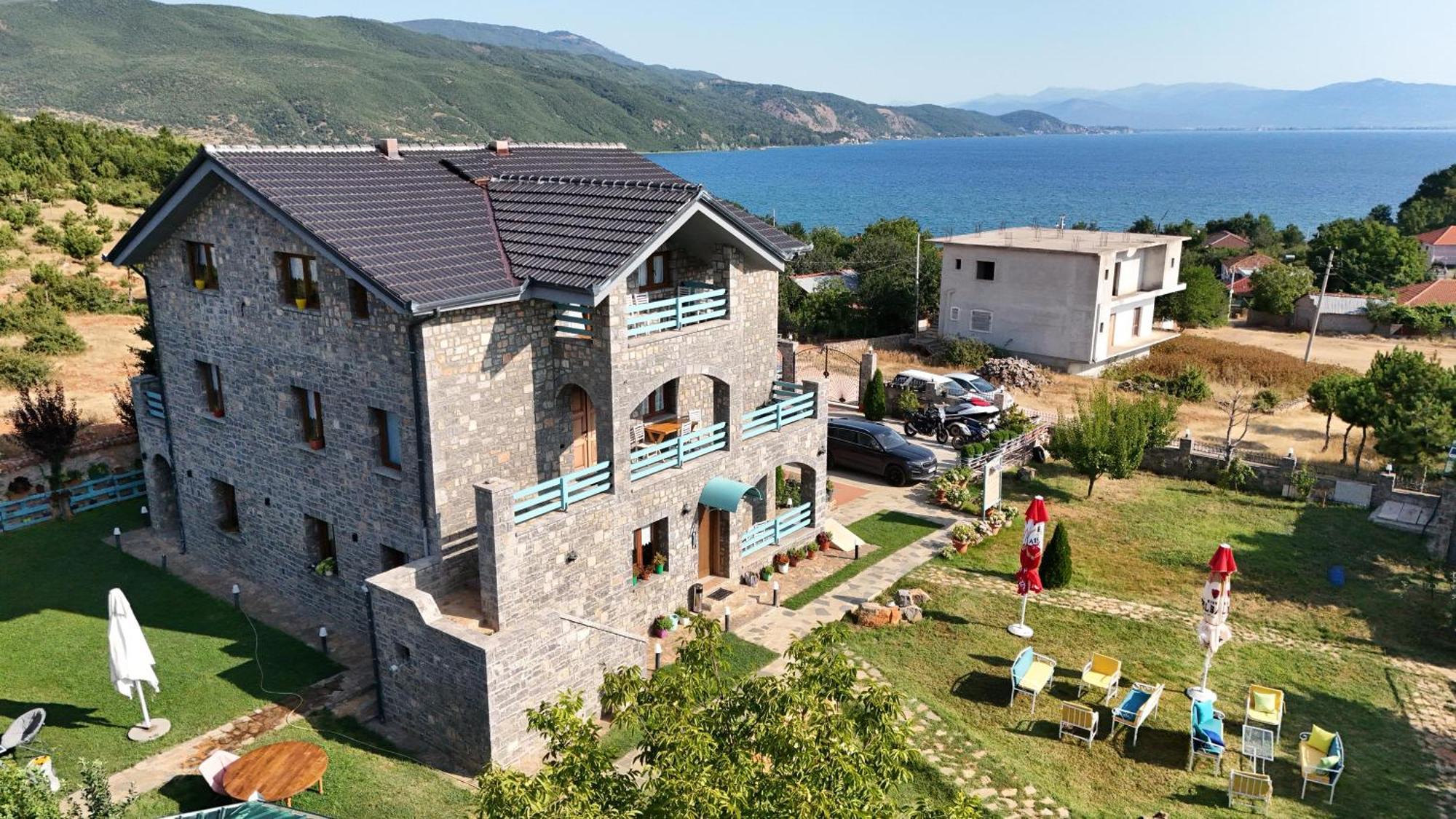 Helga'S Guesthouse Lini Екстериор снимка